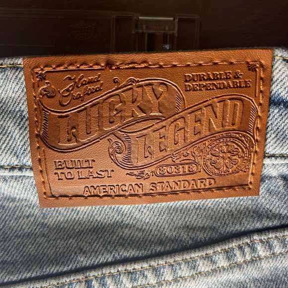 {Lucky Brand} Yellowstone Jeans - Picture 8 of 9